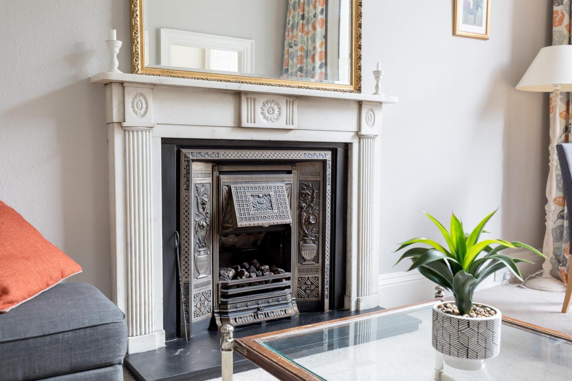 Light And Spacious 2 Bedroom Flat In Heart Of Edinburg Exteriör bild