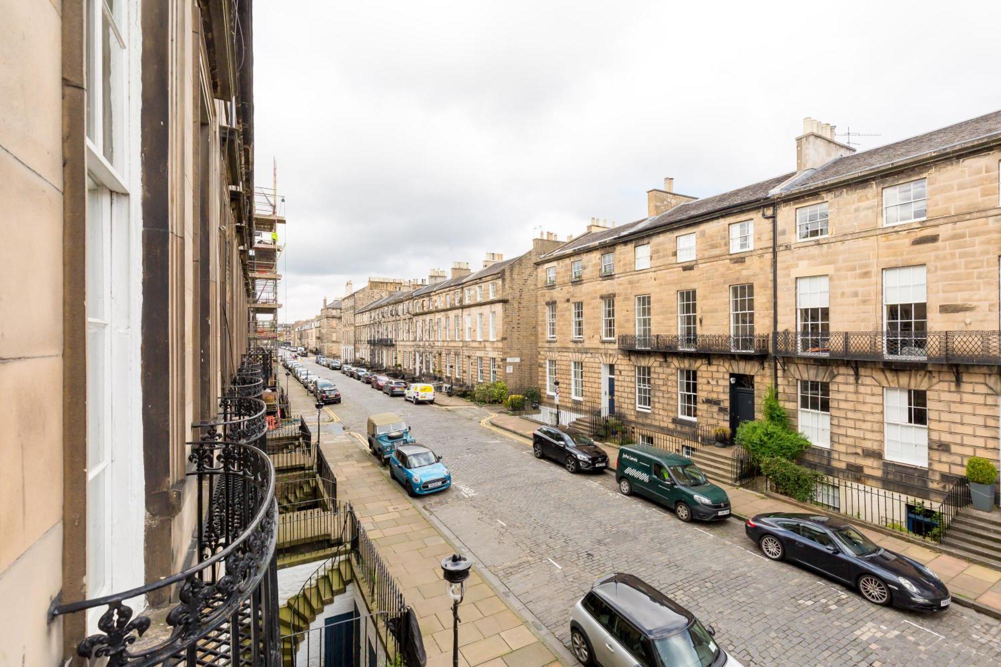 Light And Spacious 2 Bedroom Flat In Heart Of Edinburg Exteriör bild