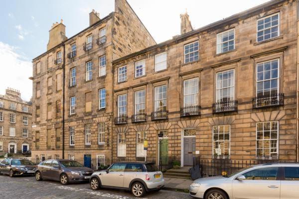 Light And Spacious 2 Bedroom Flat In Heart Of Edinburg Exteriör bild