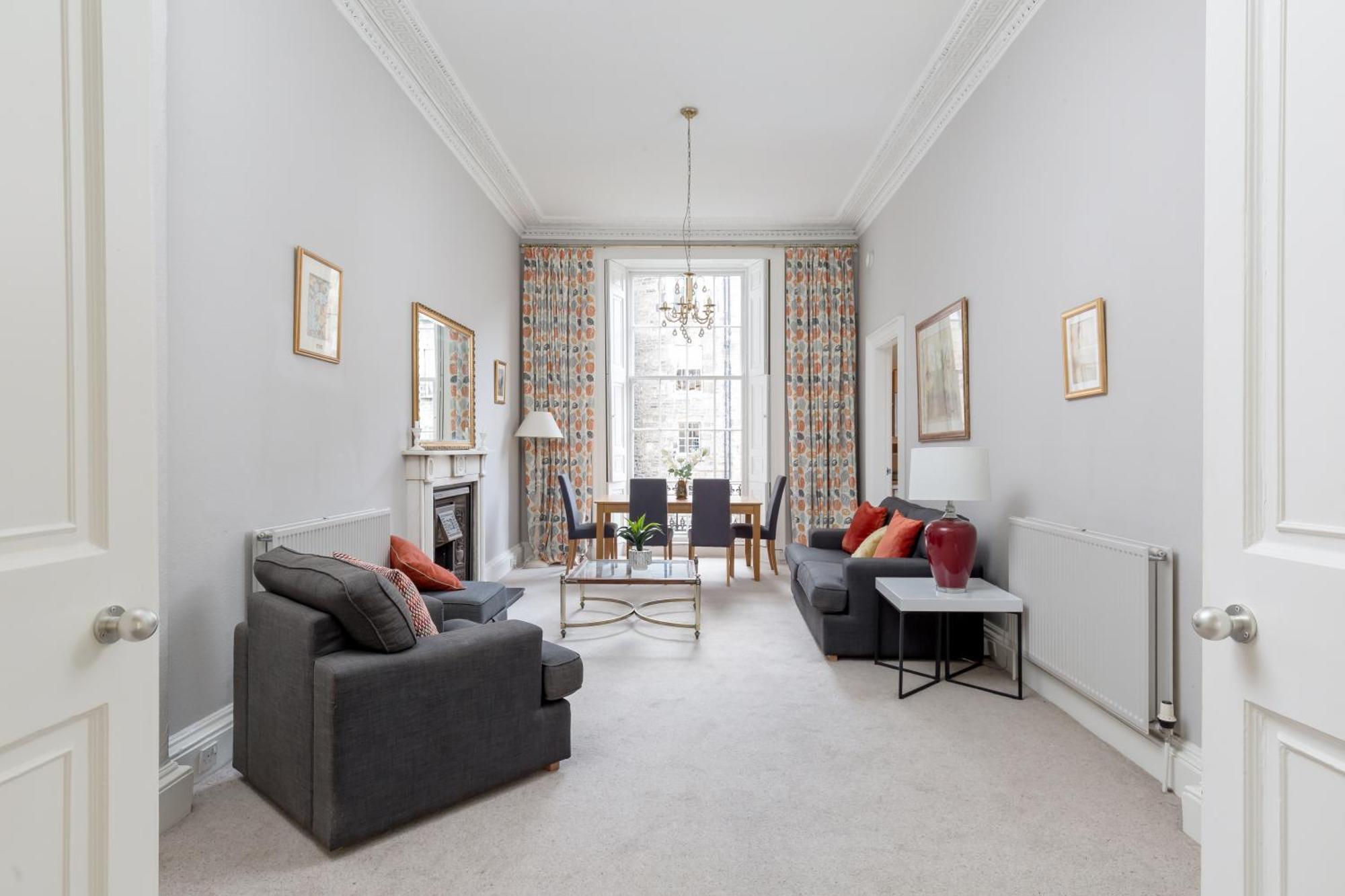 Light And Spacious 2 Bedroom Flat In Heart Of Edinburg Exteriör bild